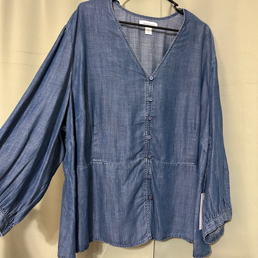 Liz Claiborne Light Blue Denim Top
